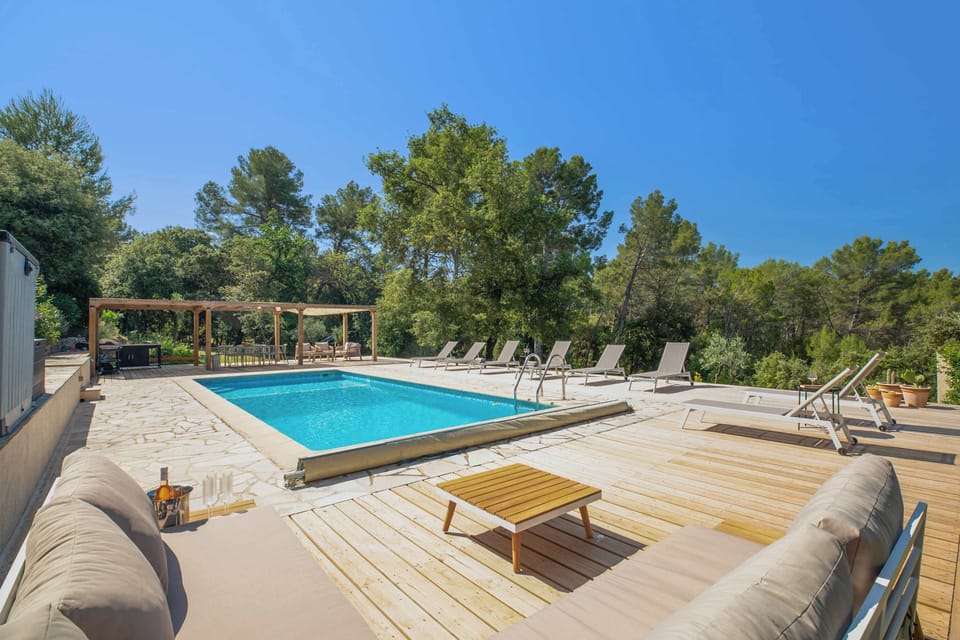 Heated pool from May through August
