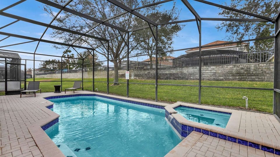 Beautiful 5 bed 5 bath villa located in Windsor Hills Resort