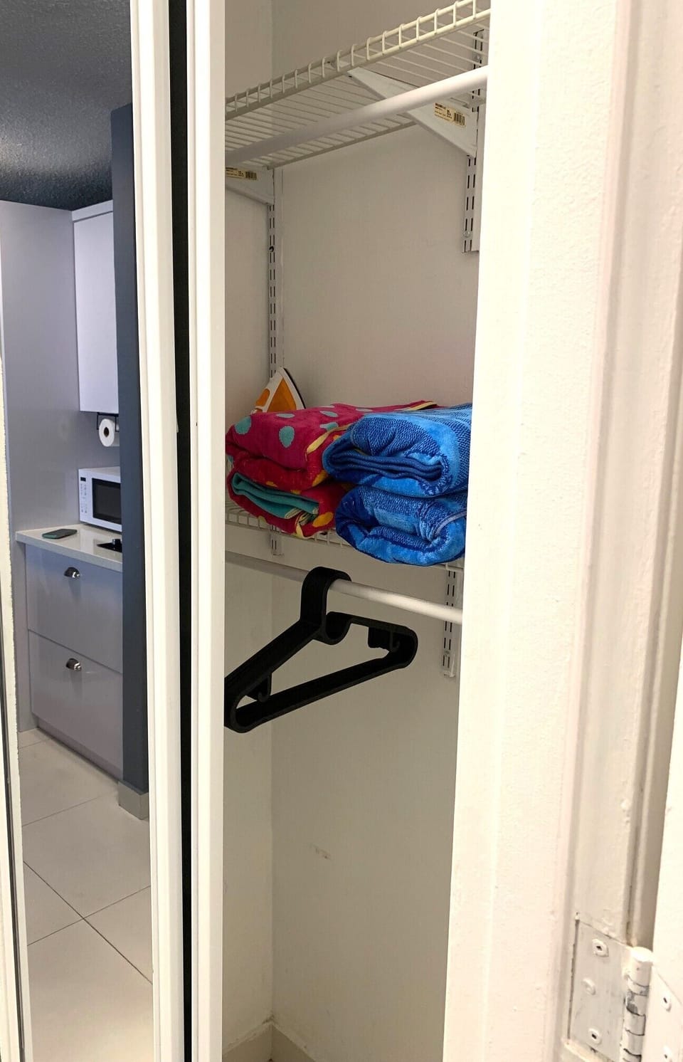 We provide 6 regular towels & 4 beach towels.  First aid kit