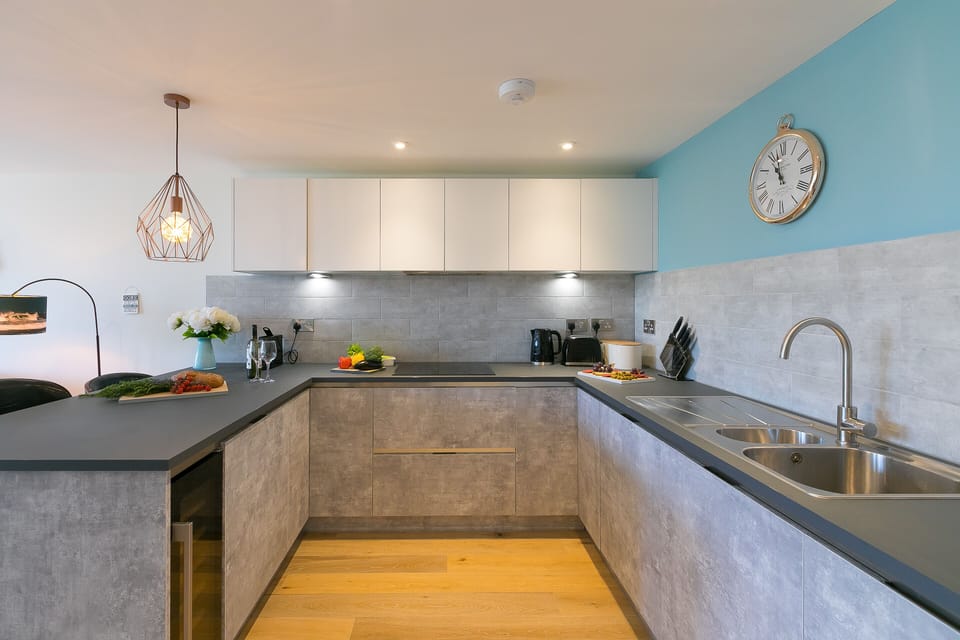 Fridge, dishwasher, electric kettle, toaster