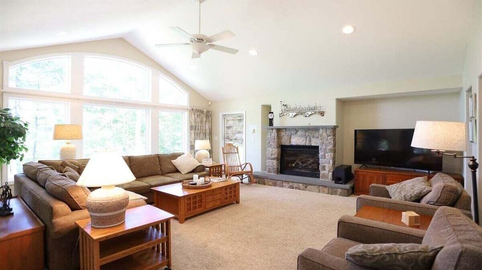 Living Room with Mountains View in Pet Friendly Home