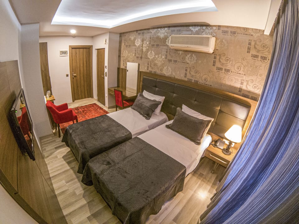 City Room, 1 Double Bed | Egyptian cotton sheets, premium bedding, minibar, in-room safe