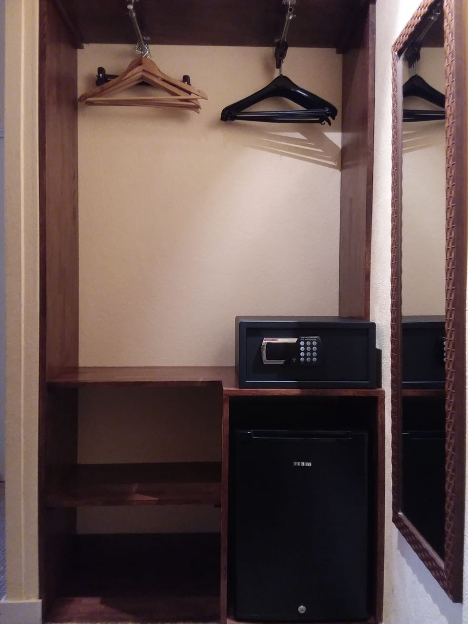 Family Room | Room amenity