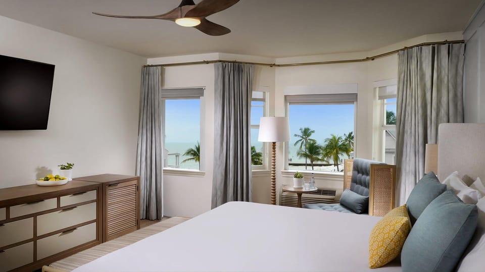 Partial Ocean 1 King | Premium bedding, pillowtop beds, in-room safe, desk