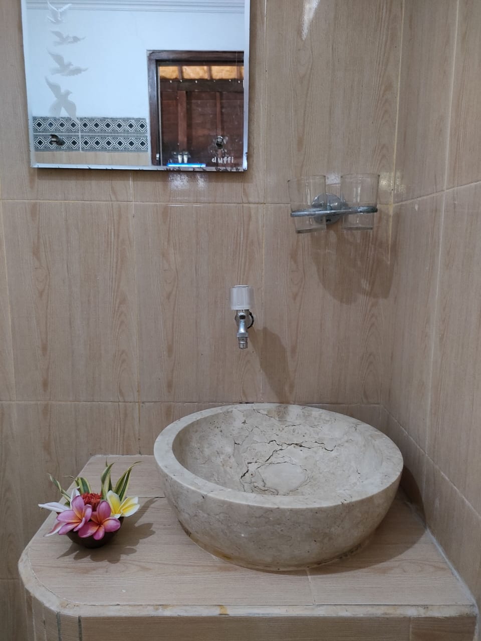 Shower, rainfall showerhead, bidet, towels