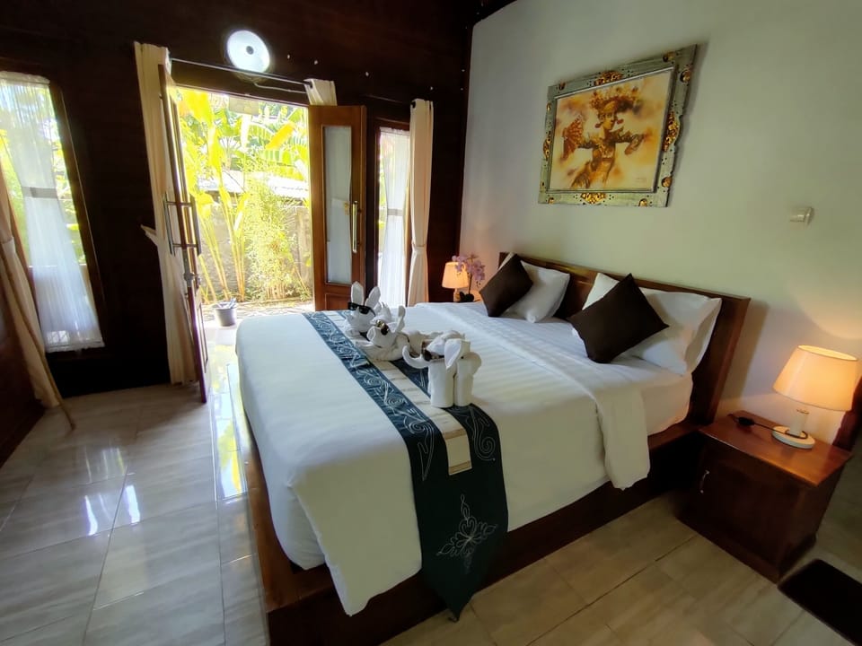 Deluxe Double Room | Soundproofing, free WiFi, bed sheets