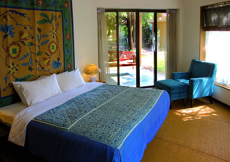 Suite, 1 Bedroom | In-room safe, desk, laptop workspace, blackout drapes