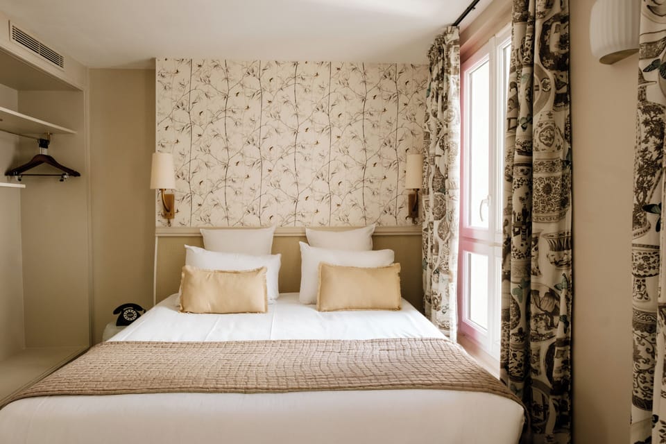 Triple Room | Premium bedding, desk, iron/ironing board, free WiFi