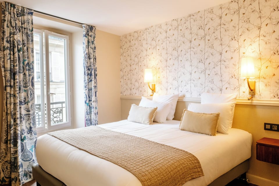 Standard Room | Premium bedding, desk, iron/ironing board, free WiFi