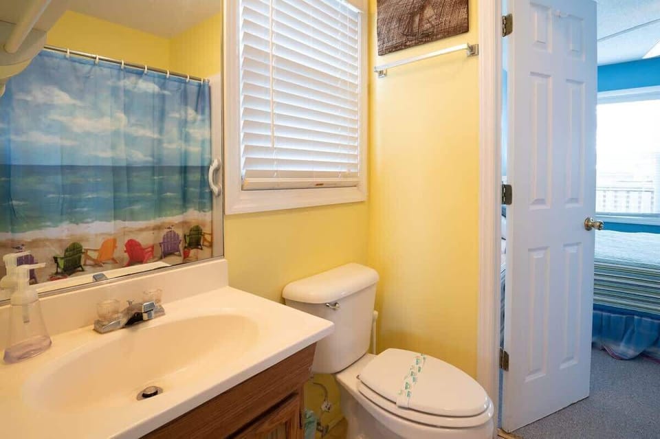 Jack N Jill Bathroom for Bedrooms 1 and 2