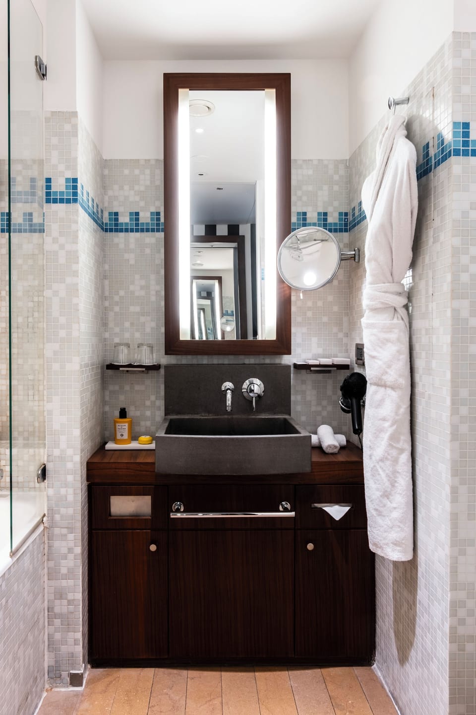 Superior Room | Bathroom | Rainfall showerhead, hair dryer, bathrobes, slippers