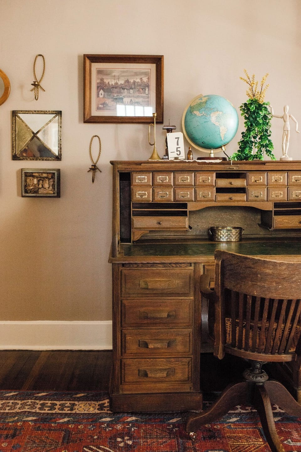 Work remotely in this office with fast WiFi!