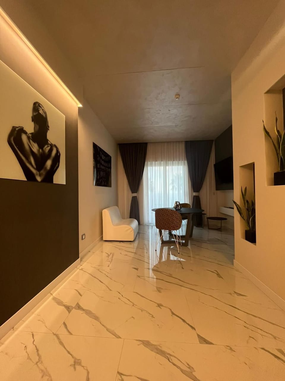 Presidential Suite, Jetted Tub | Living area | LCD TV, pay movies