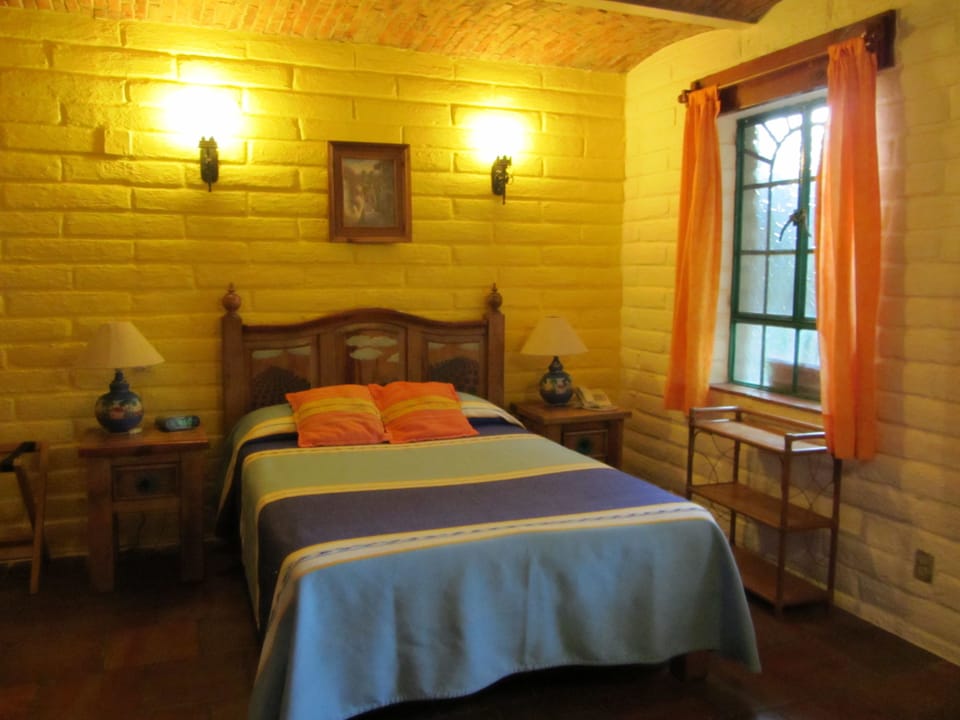 Standard Room | Iron/ironing board, free WiFi, bed sheets