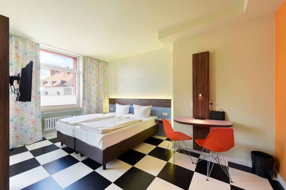 Design Double or Twin Room, 1 Bedroom, Non Smoking | 1 bedroom, premium bedding, in-room safe, individually decorated