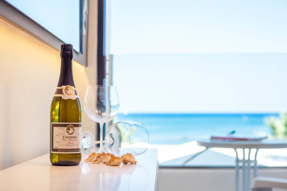 Deluxe Room, Sea View | Balcony