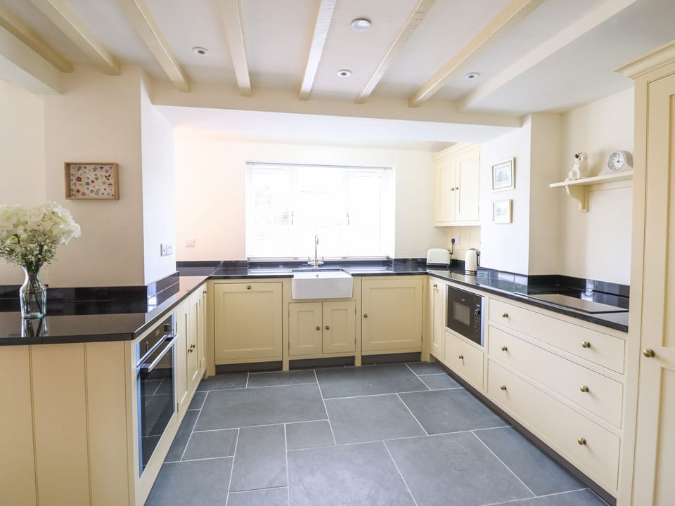 Fridge, dishwasher, electric kettle, toaster