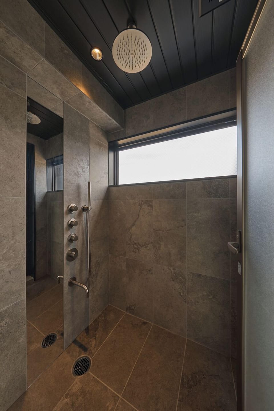 Japanese Style Room With Open-Air Bath (Room #403) : 2 meals (No Child Allowed, Check in until 7pm)  | Premium bedding, down comforters, in-room safe, laptop workspace