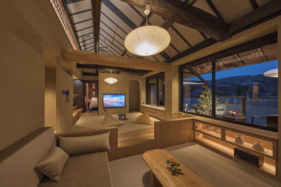 Japanese Style Room With Open-Air Bath (Room #403) : 2 meals (No Child Allowed, Check in until 7pm)  | Premium bedding, down comforters, in-room safe, laptop workspace