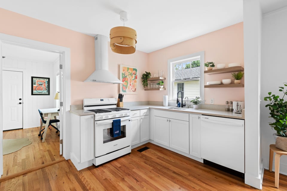 Fully Stocked Kitchen