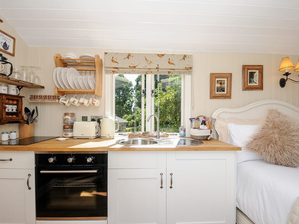 Cottage | 1 bedroom, individually decorated, individually furnished, free WiFi