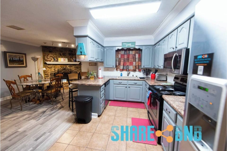 You’ll love the kitchen with spacious granite countertops.