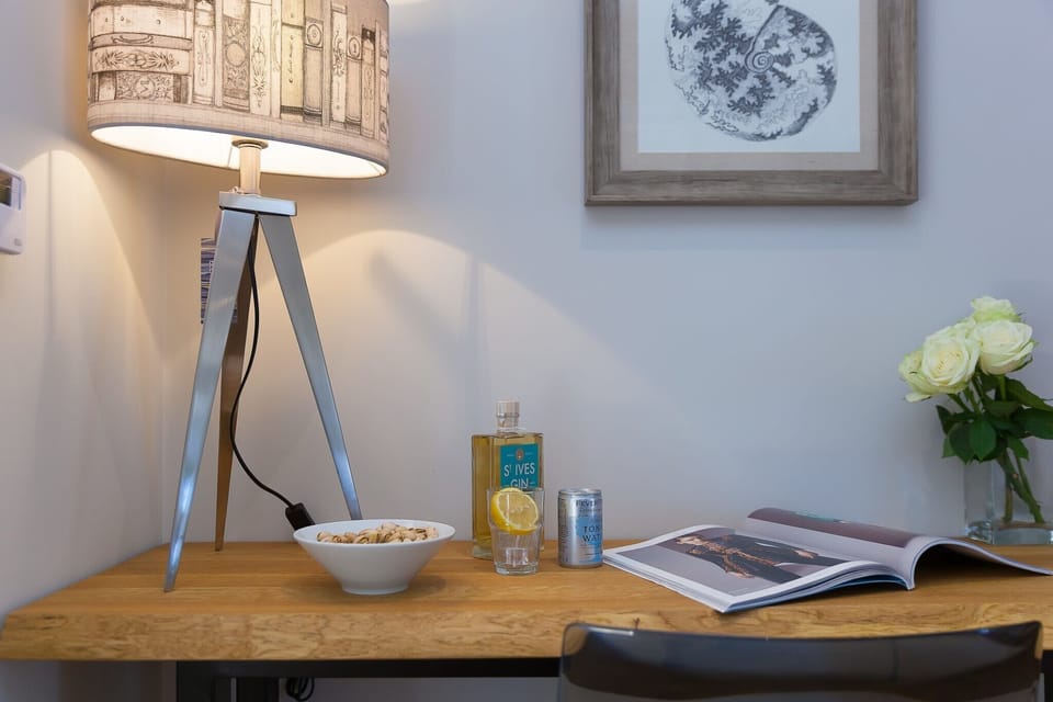 3 bedrooms, WiFi (free), individually decorated, individually furnished