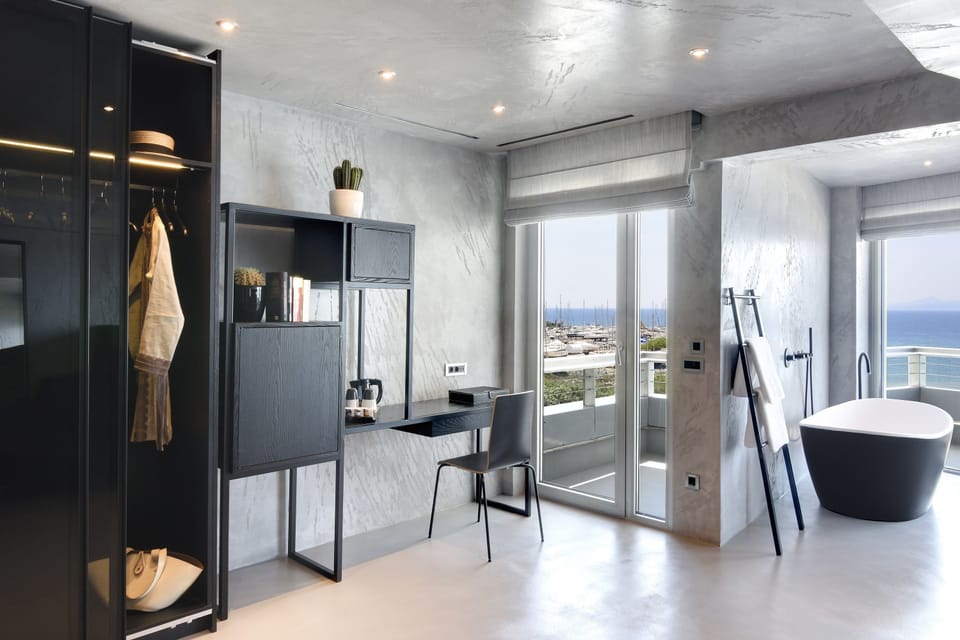 Minibar, in-room safe, desk, blackout drapes