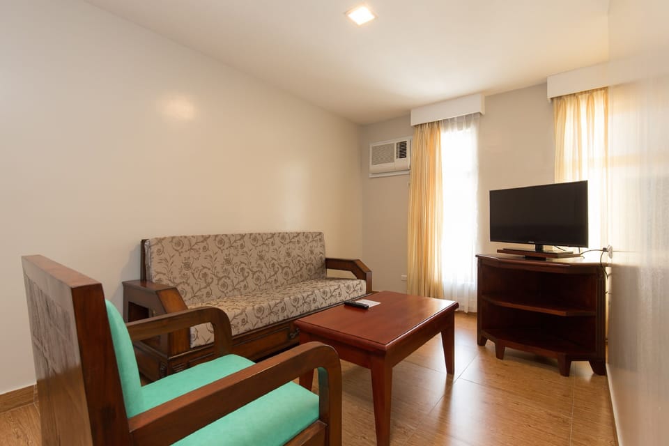 Junior Suite King  | Living room | LED TV