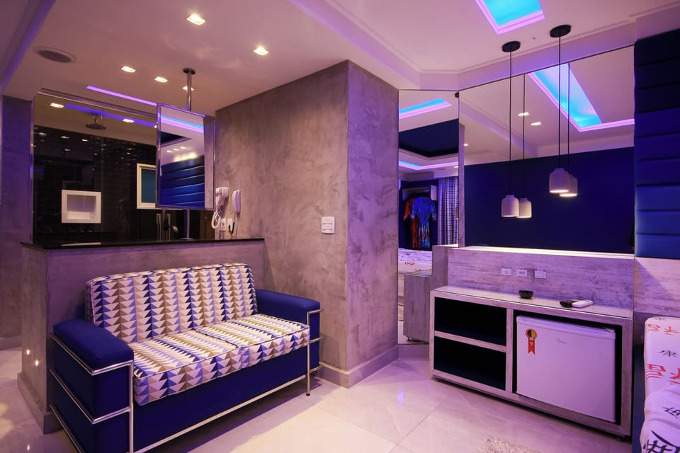 Luxury Double Room, 1 King Bed | Desk, free WiFi