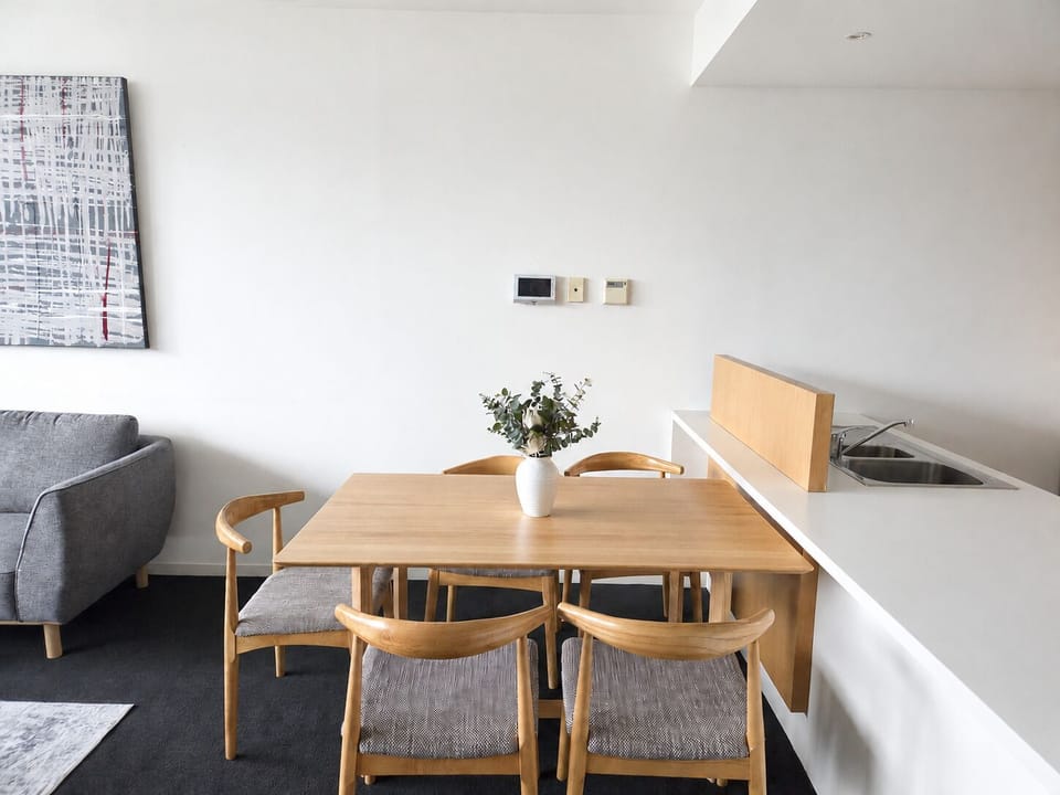 Deluxe Two Bedroom Apartment  | Dining room