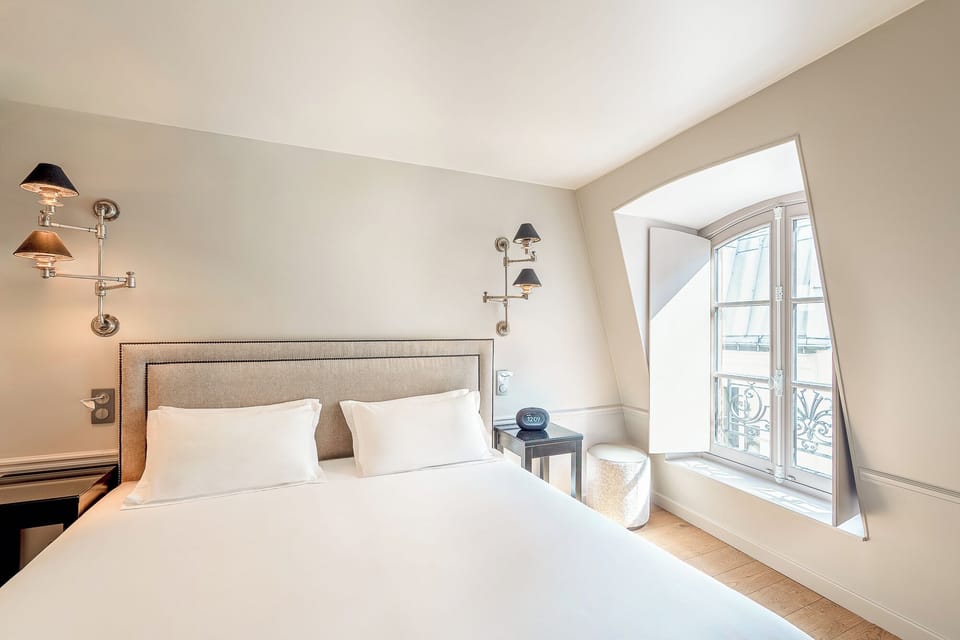 Superior Double or Twin Room | In-room safe, desk, blackout drapes, soundproofing