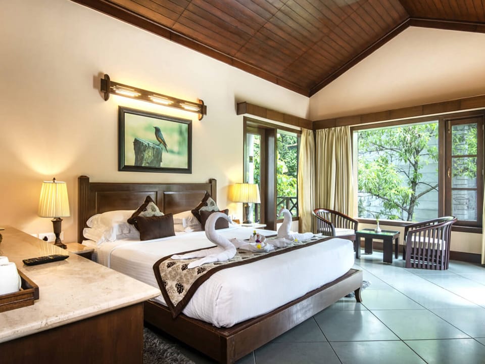 Forest Villa | Premium bedding, minibar, in-room safe, individually decorated