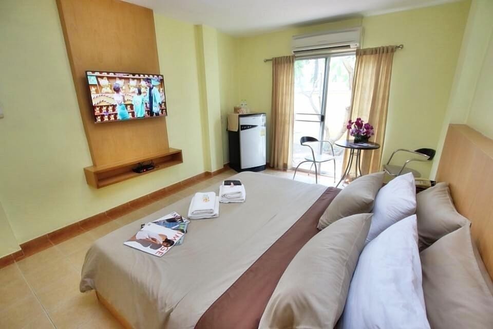 Comfort Double Room | WiFi (free), bed sheets