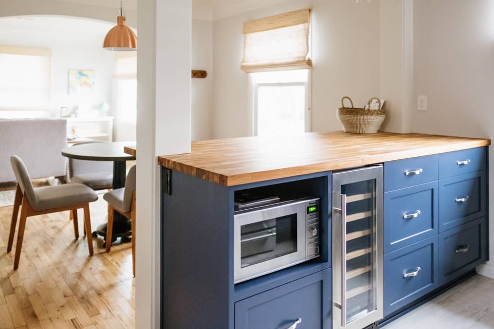 "Lovely property in Newberg convenient to many wineries and Portland. Very quiet neighborhood. Well appointed. Absolutely no complaints." - Debra