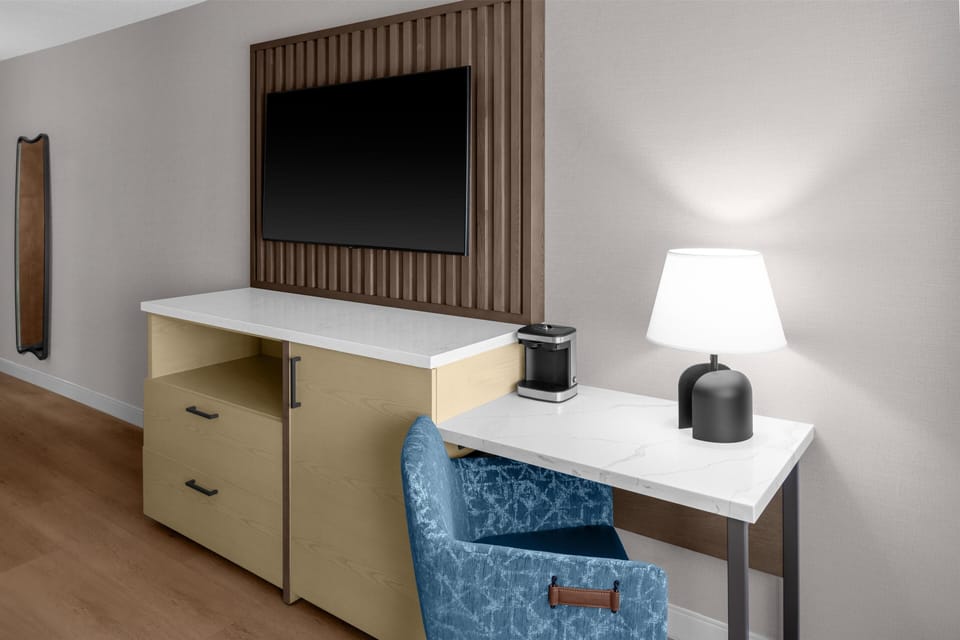 Premium bedding, pillowtop beds, in-room safe, blackout drapes