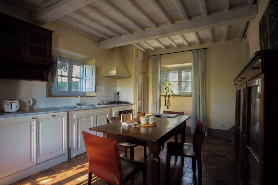 Room (Casa del Lago) | Private kitchen | Highchair