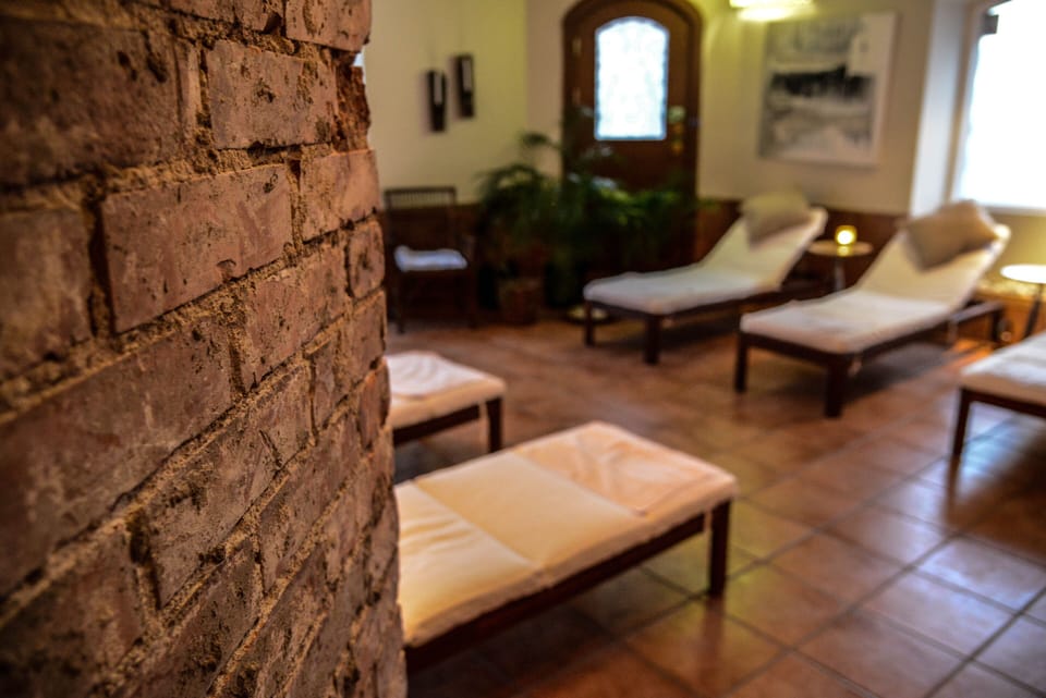 Sauna, hot tub, hot springs, body treatments, hydrotherapy