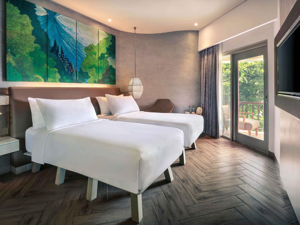 Deluxe Twin Room, 2 Twin Beds, Balcony | In-room safe, blackout drapes, soundproofing, iron/ironing board