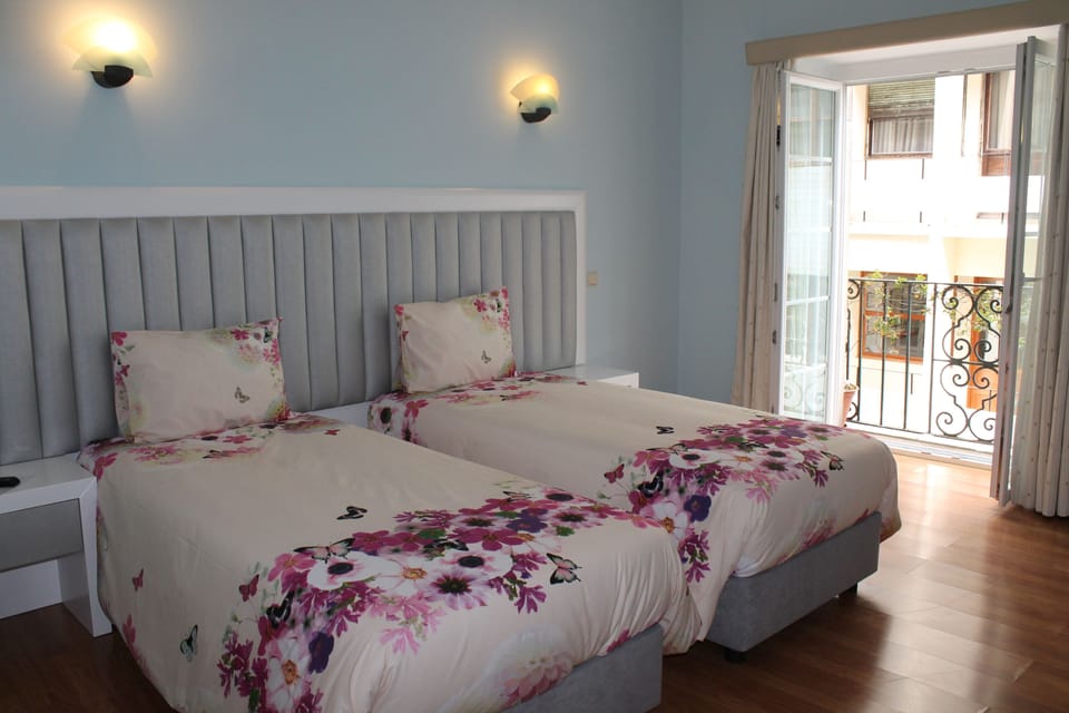 Superior Double or Twin Room | Blackout drapes, free WiFi, bed sheets