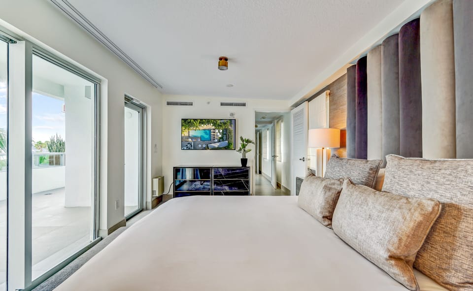 Penthouse (Suite) | Premium bedding, in-room safe, individually decorated