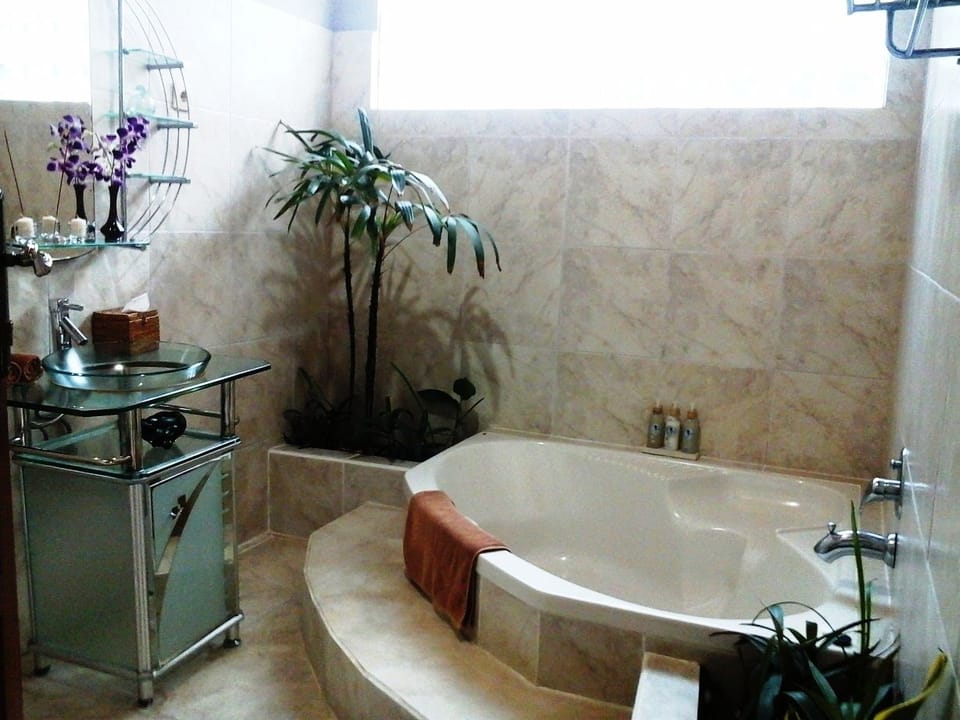 Baliku Dive Resort Hotel in Abang