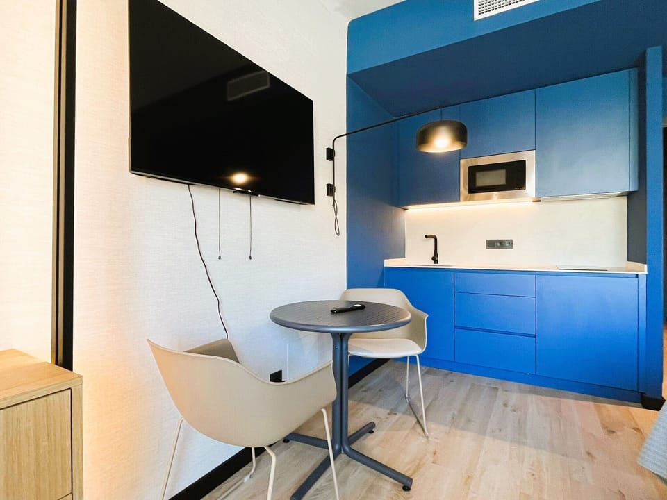 Private kitchenette