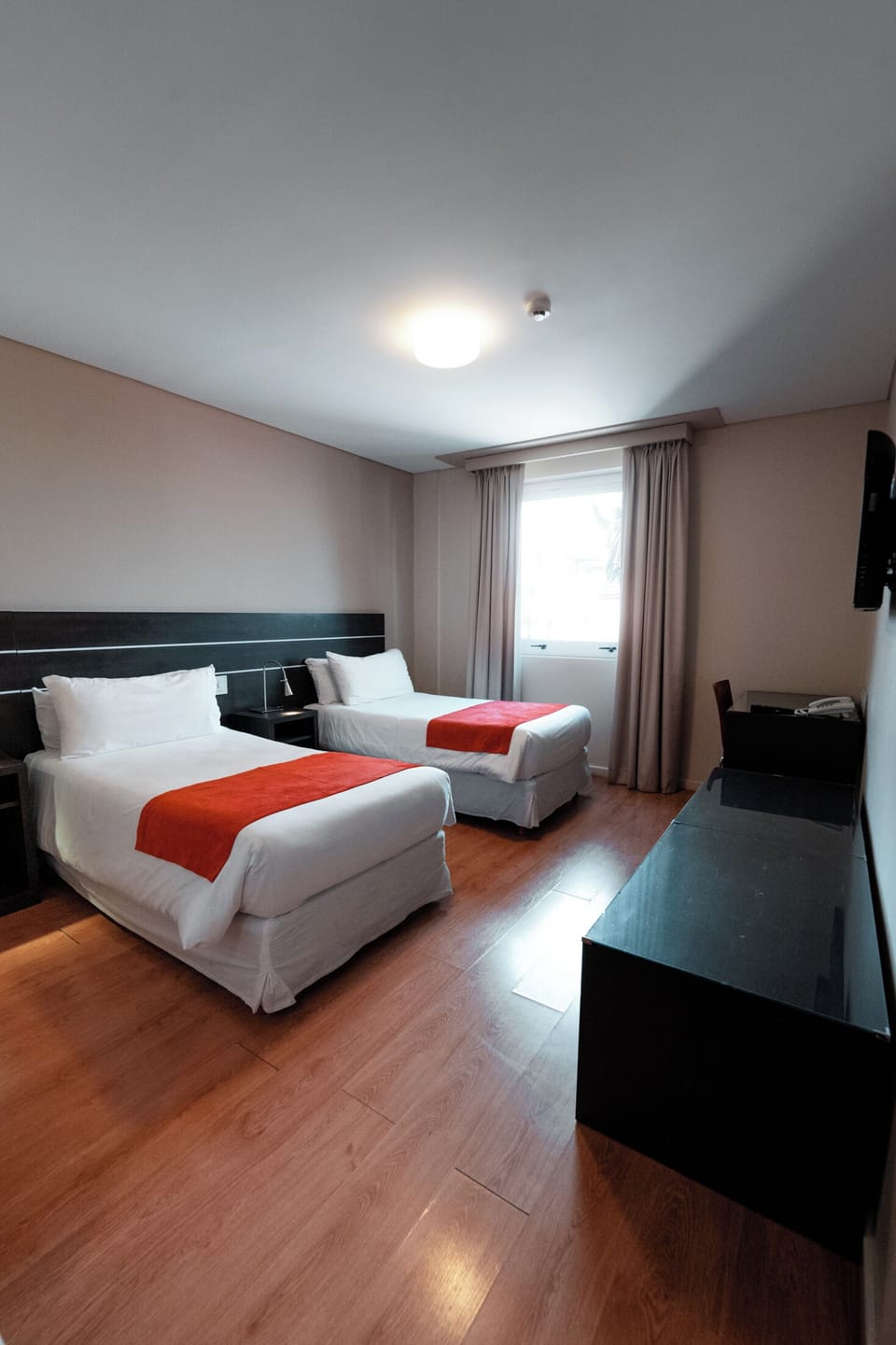 Standard Single Room | Down comforters, in-room safe, blackout drapes, soundproofing