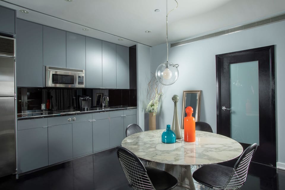 Loft (Columbus) | In-room dining