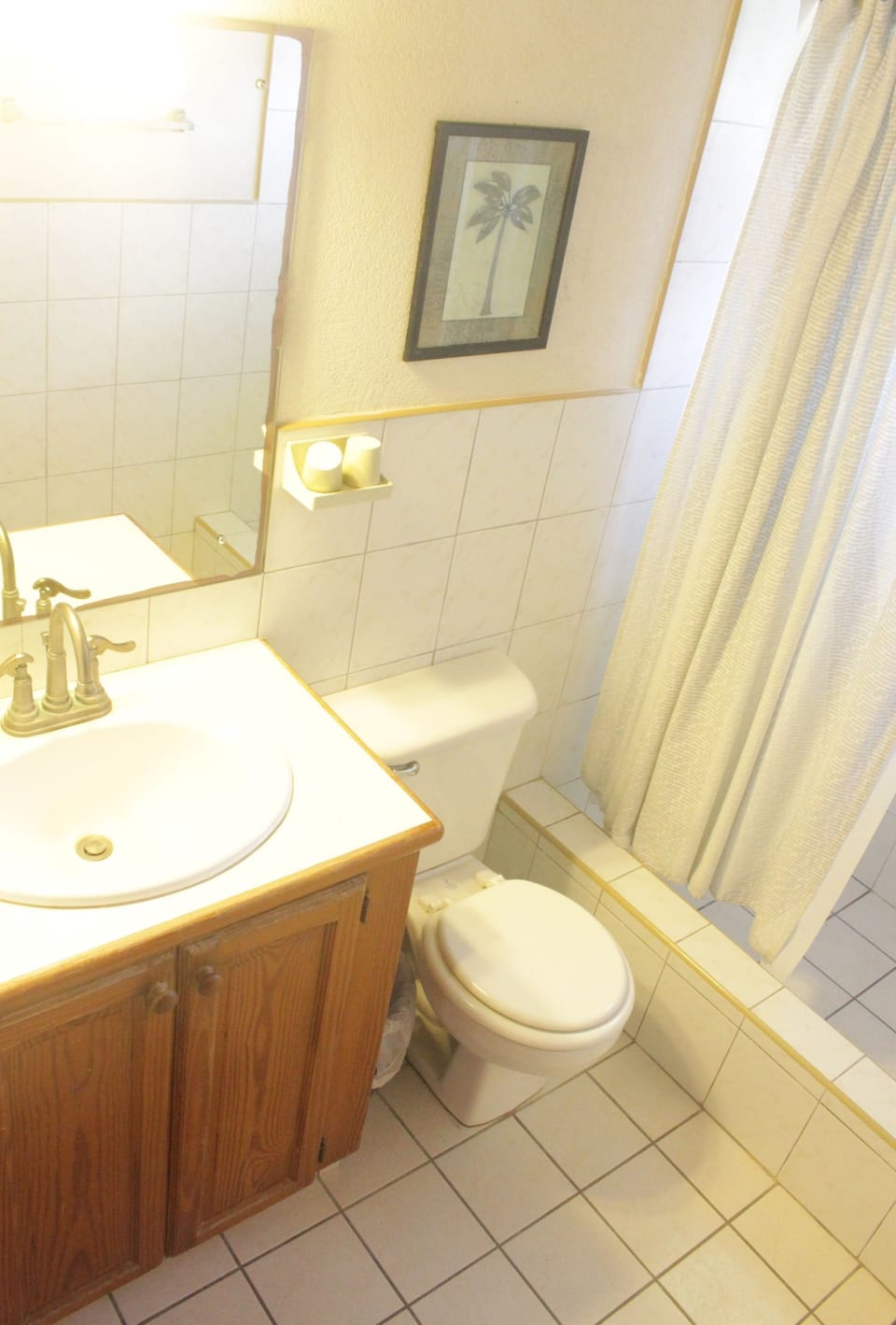 Suite, Garden View (Private Bathroom) | Bathroom | Shower, rainfall showerhead, hair dryer, towels