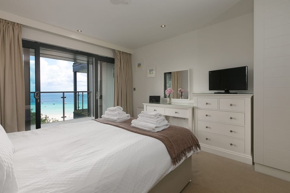 Cottage | 2 bedrooms, individually decorated, individually furnished, free WiFi