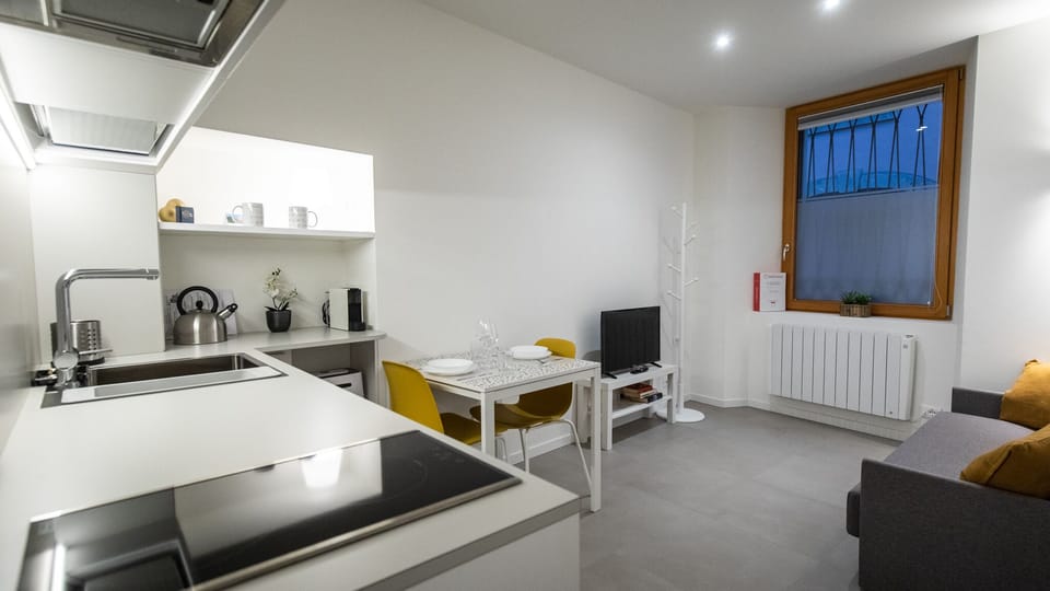 Apartment (0 Bedroom) | Interior