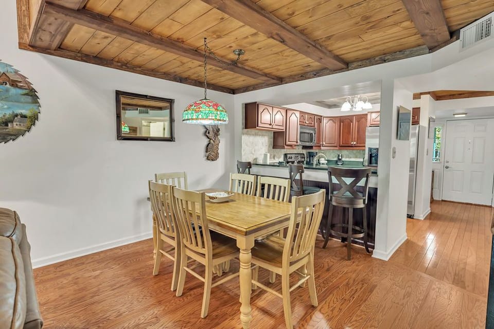 a convient pass through bar to the kitchen