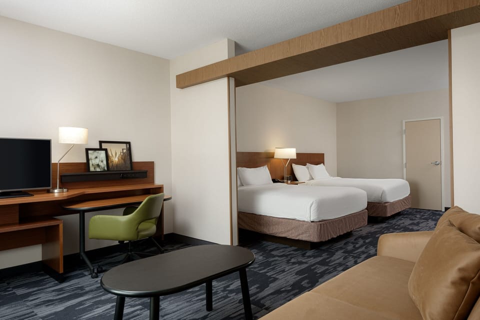 In-room safe, desk, iron/ironing board, free WiFi